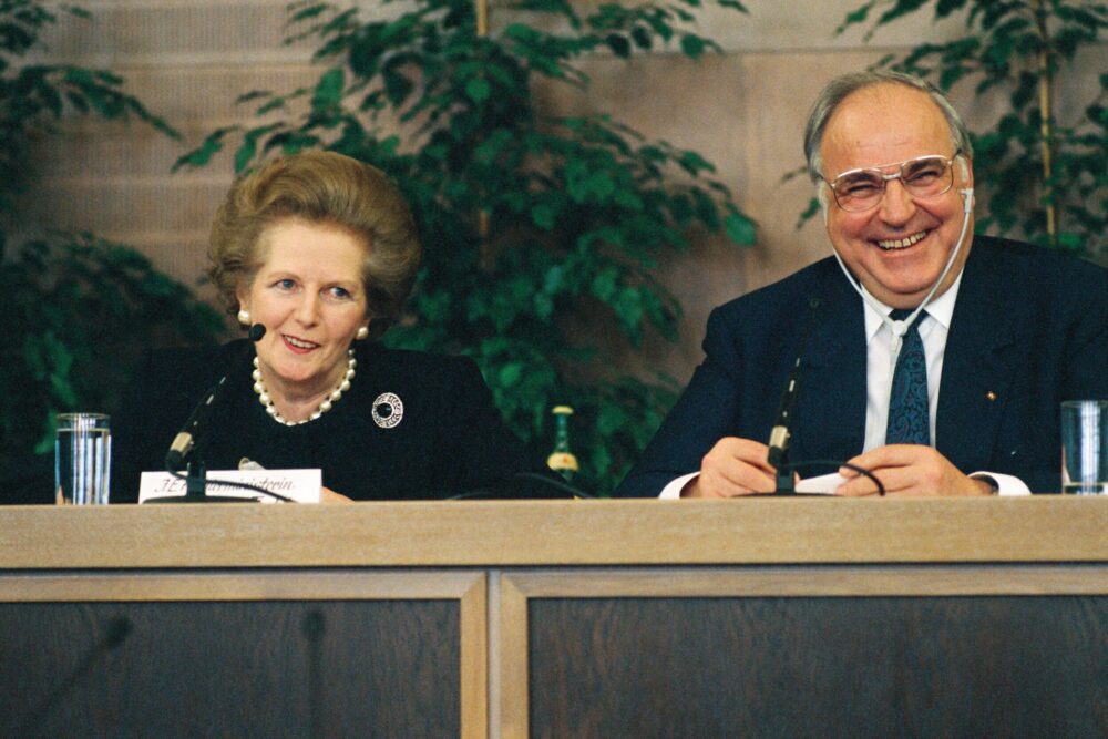 Pressekonferenz von Margaret Thatcher und Helmut Kohl während der deutsch-britischen Konsultationen in Frankfurt/Main, 21. Februar 1989 Bundesregierung / Dirk Lehnartz