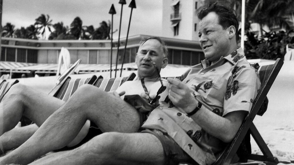 Willy Brandt und Günter Klein am Strand von Honolulu/Hawaii
